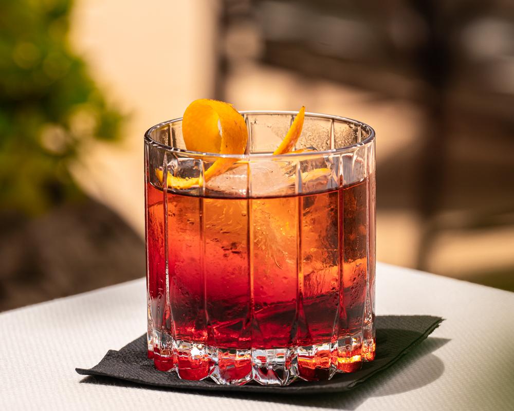 Cócteles con historia en un espacio singular  Creu de Tau Art & Spa Capdepera Cócteles con historia en un espacio singular  Creu de Tau Art & Spa Capdepera