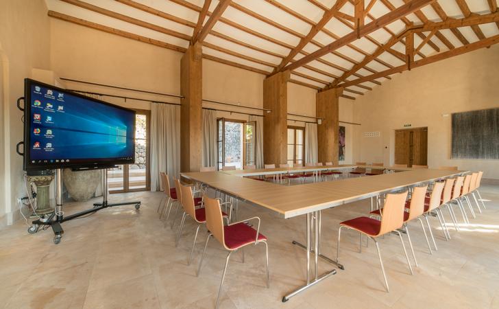 Format en U  Creu de Tau Art & Spa Capdepera Format en U  Creu de Tau Art & Spa Capdepera